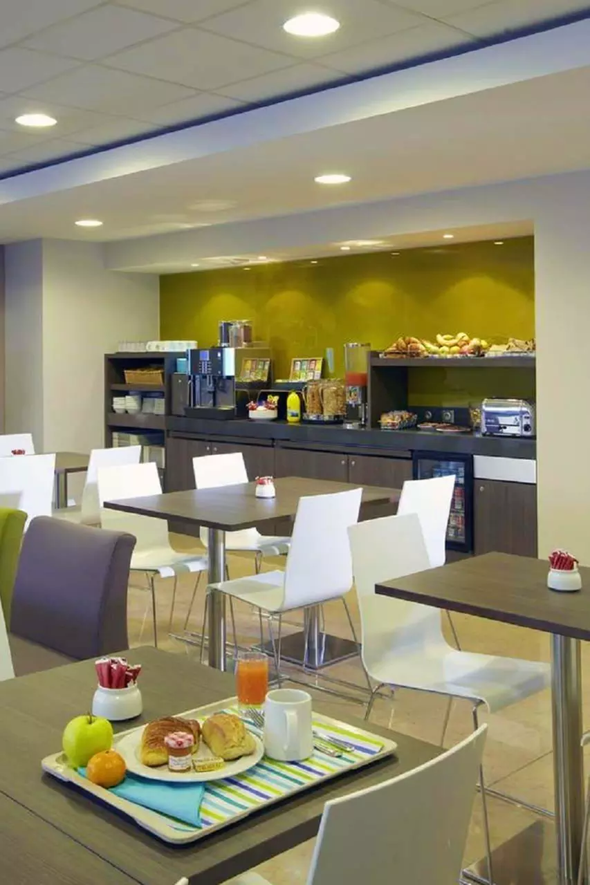 ✈ ÎLE-DE-FRANCE | Parigi - Citadines Les Halles Paris 4*, 1 notte -...