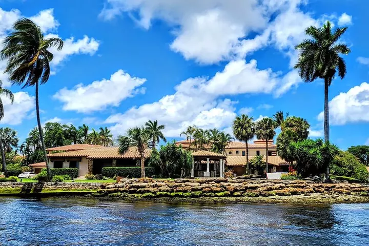 1 Hour Private Boat Tour in Fort Lauderdale Up to 12 people