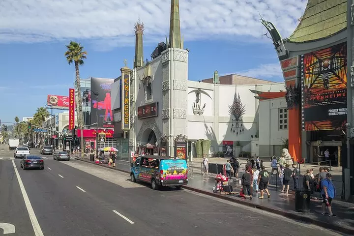 Hollywood, Beverly Hills and Celebrity Homes Open Air Van Tour