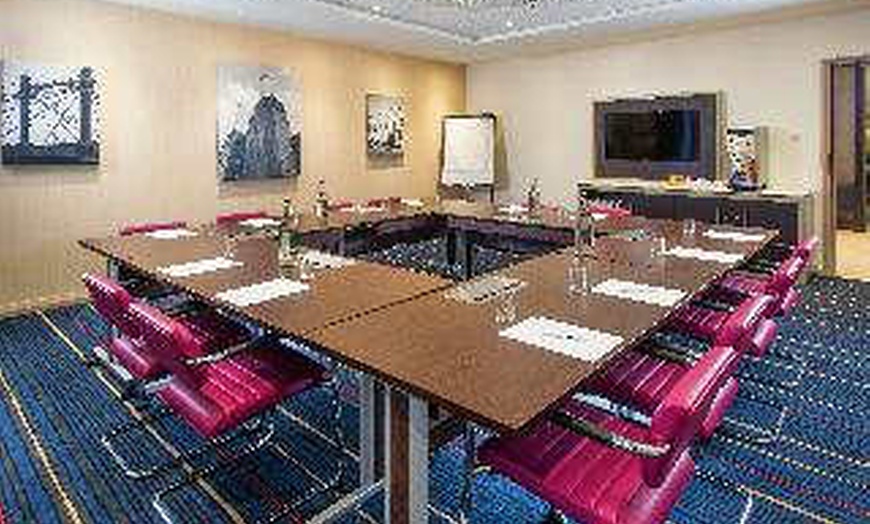 Image 17: ✈ WIELKA BRYTANIA | Londyn - Holiday Inn Express London - Wandswort...