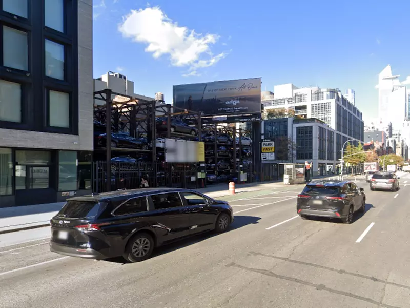 Parking at LAZ at Edison Parkfast - 161 10th Ave. Lot