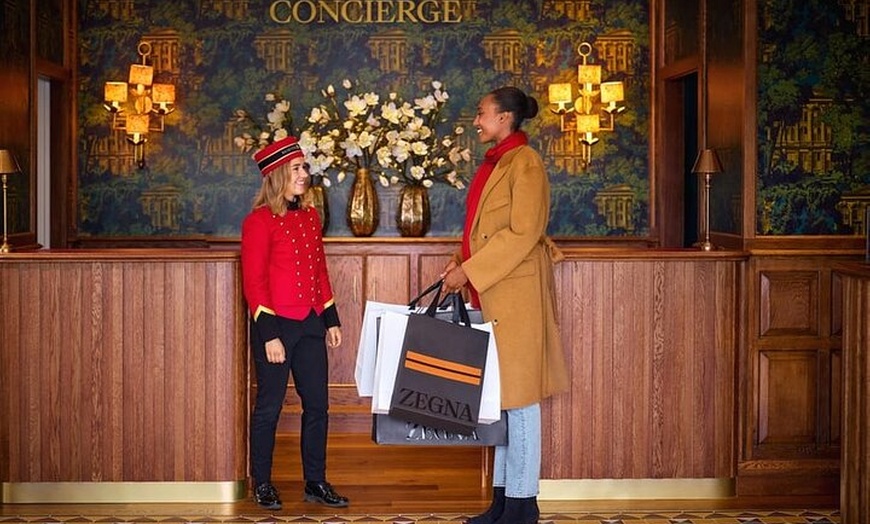 Image 2: Bicester Village Shopping Day with Chauffeur Service