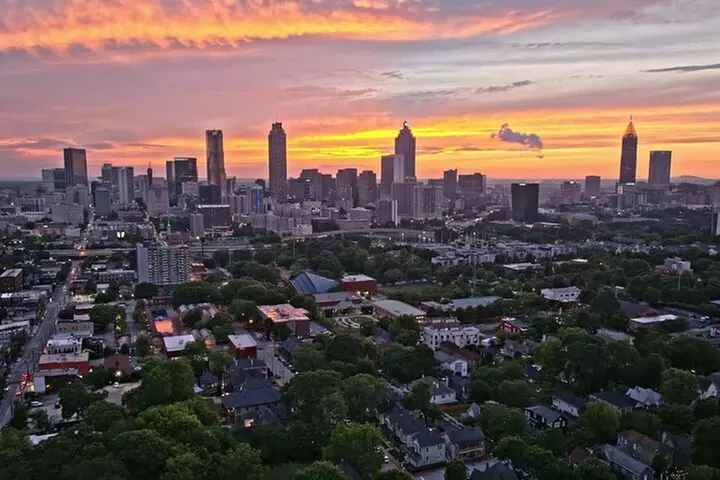 Helen Hike Wine and Dine Private Tour from Atlanta