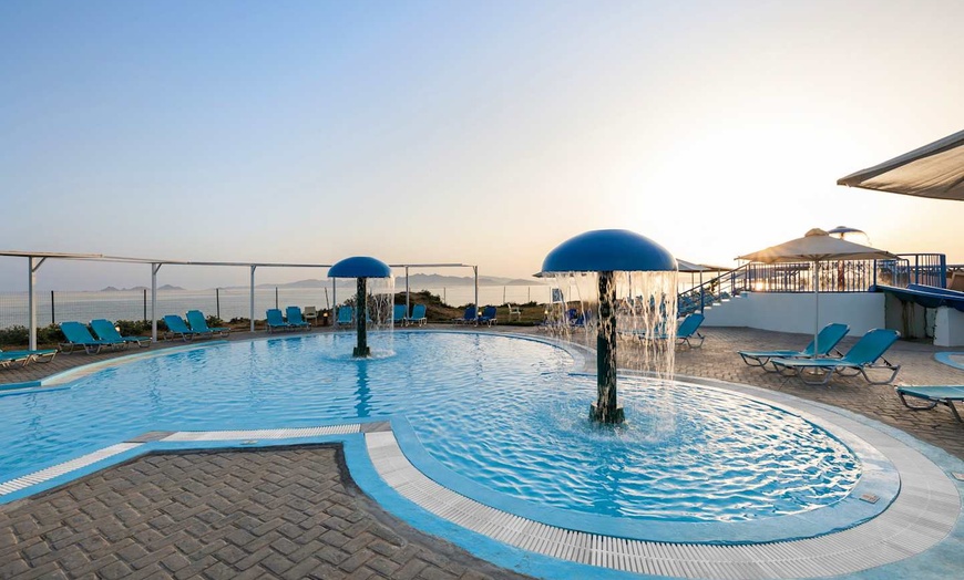 Image 3: ✈ KOS | Tigaki - White Olive Marine Aquapark Resort 4* - Idéal famille