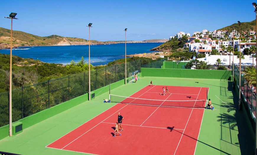 Image 16: ✈ MINORQUE | Fornells - Fergus Club Carema Splash 4* - Appartement