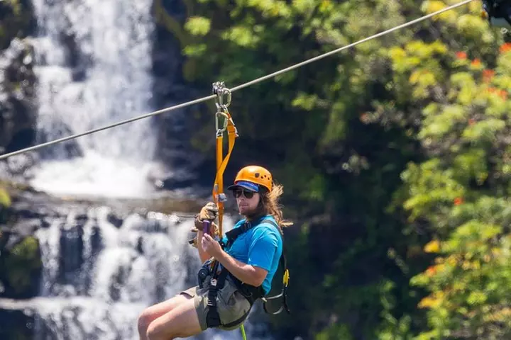 Big Island: 8-Zipline & Suspension Bridge Waterfall Adventure