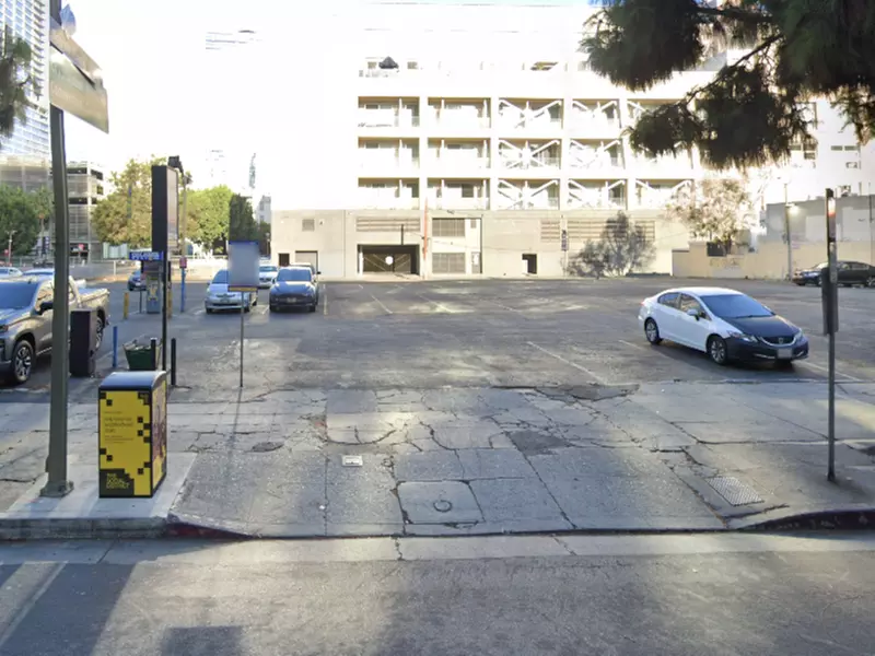 Parking at 1023 S. Grand Ave. Lot - Valet - Second Medium