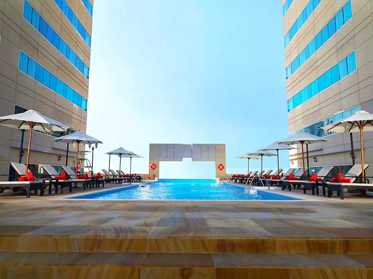 ✈ UNITED ARAB EMIRATES | Dubai - Media Rotana 5*, 2 nights - Spa