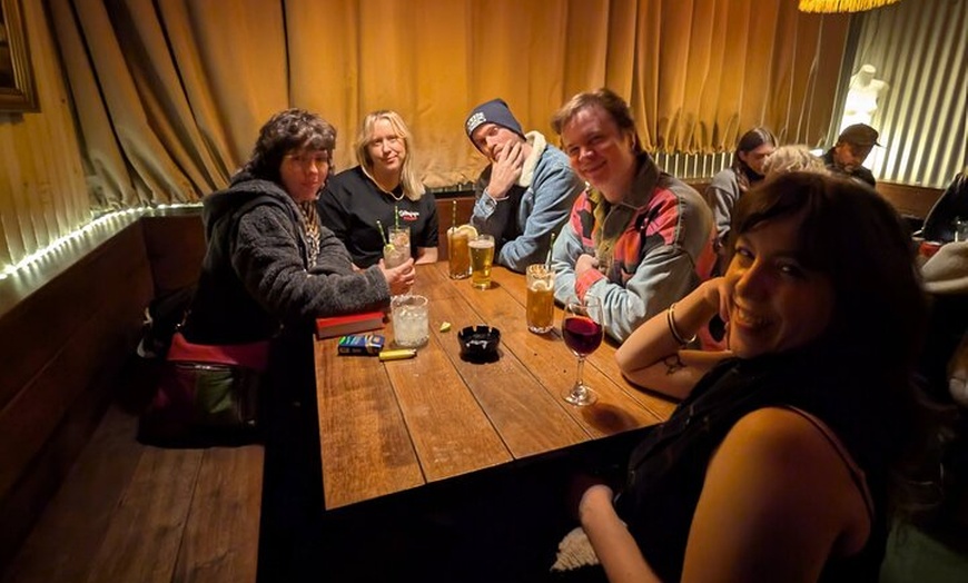 Image 2: Rock'n'roll venues pub crawl including 2 free drinks and history