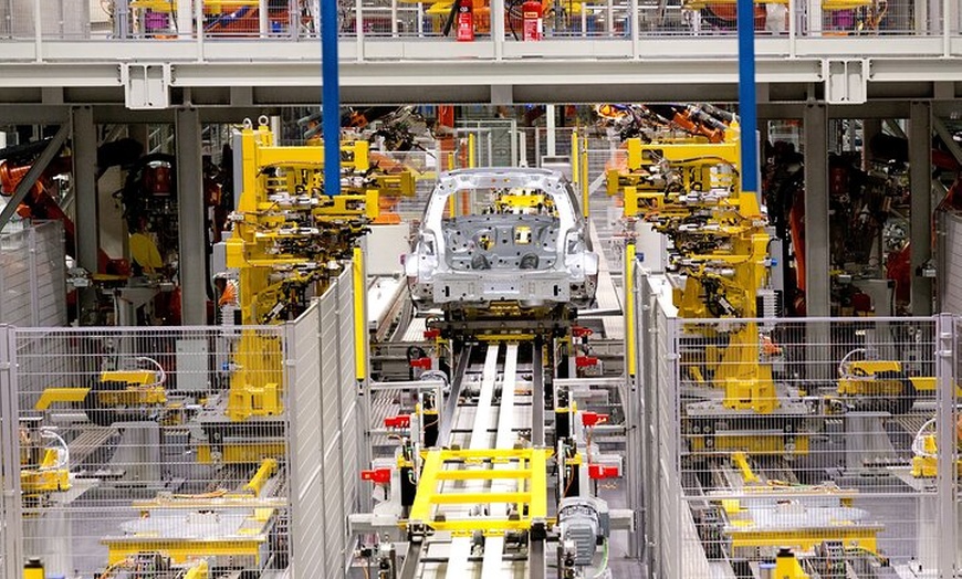 Image 4: Oxford: MINI Factory Tour Go Behind the Scenes