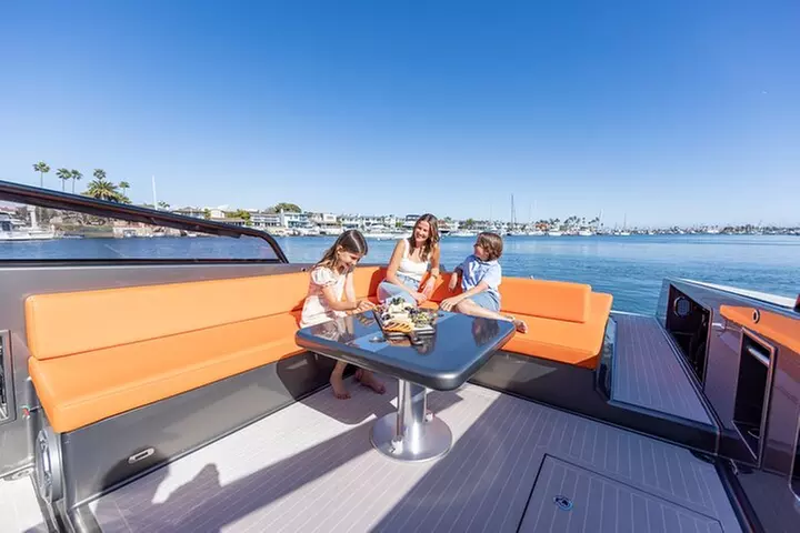 Private 4 hour Cruise to Emerald Bay on 42ft Exotic Yacht for 12