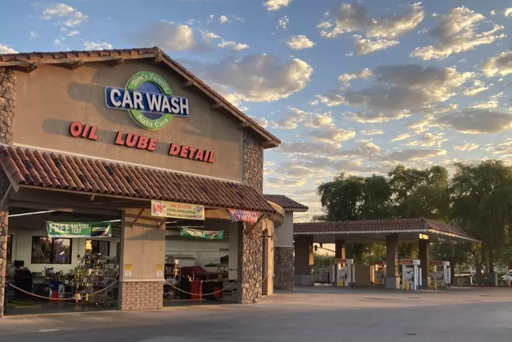 $19.50 For A Titanium Full-Service Car Wash (Reg. $39)