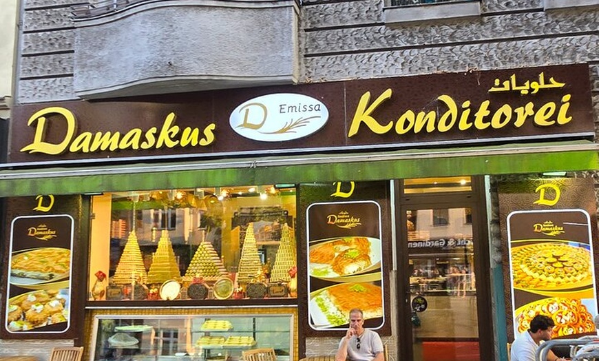 Image 26: Das echte Berlin - Street, Food und History - Tasty Bike Tour