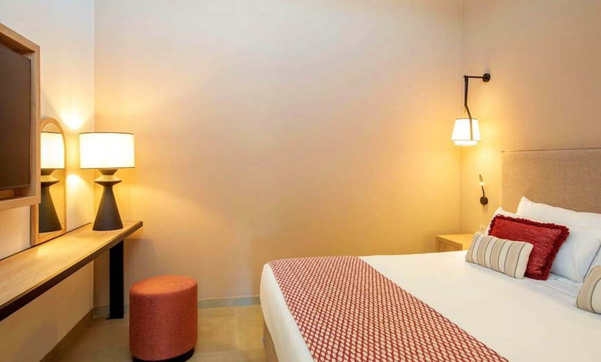 Image 2: ✈ SARDAIGNE | Santa Teresa di Gallura - Mangia's Sardinia Resort 3*...