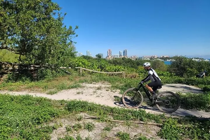 Miami Mountain Biking in Virginia Key Trails - Primary Image