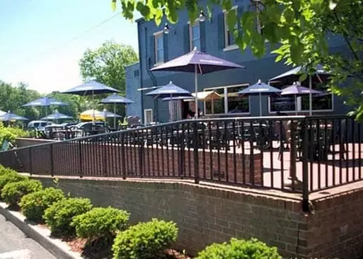 5% Cash Back at Tavern On The Lake