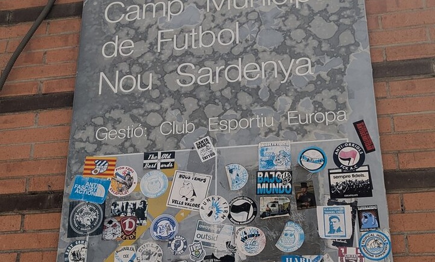 Image 10: Barcelona Football Essentials : De la Gloria a la Base