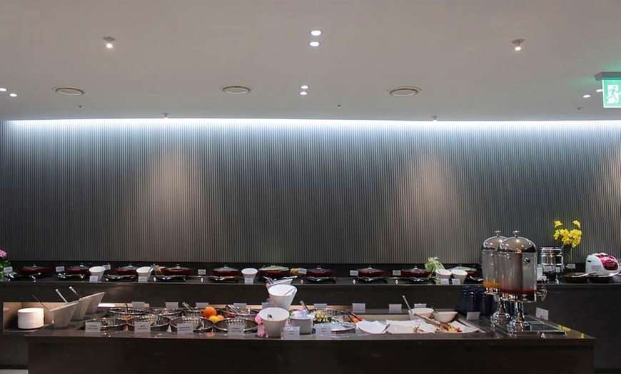 Image 7: ✈ SÜDKOREA | Seoul - Hamilton Hotel 3*, 3 Nächte - Außenpool