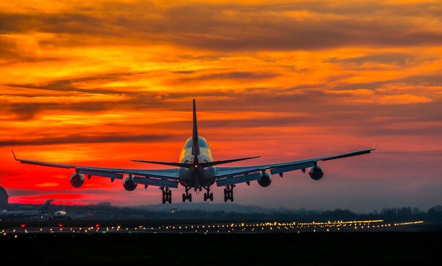 Image 8: Southampton Port to from Heathrow Airport Private TransferService