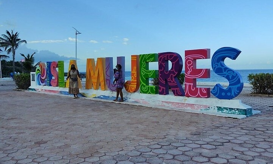 Image 11: Isla Mujeres Private Catamaran Tour with Transportation