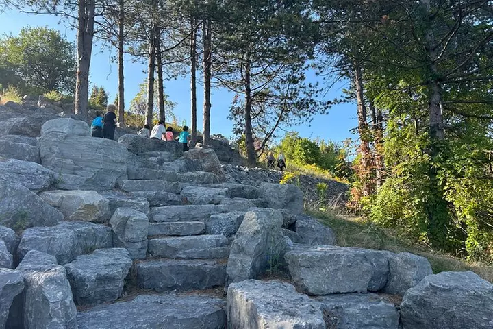 Below The Falls: Niagara River USA Private Car Tour