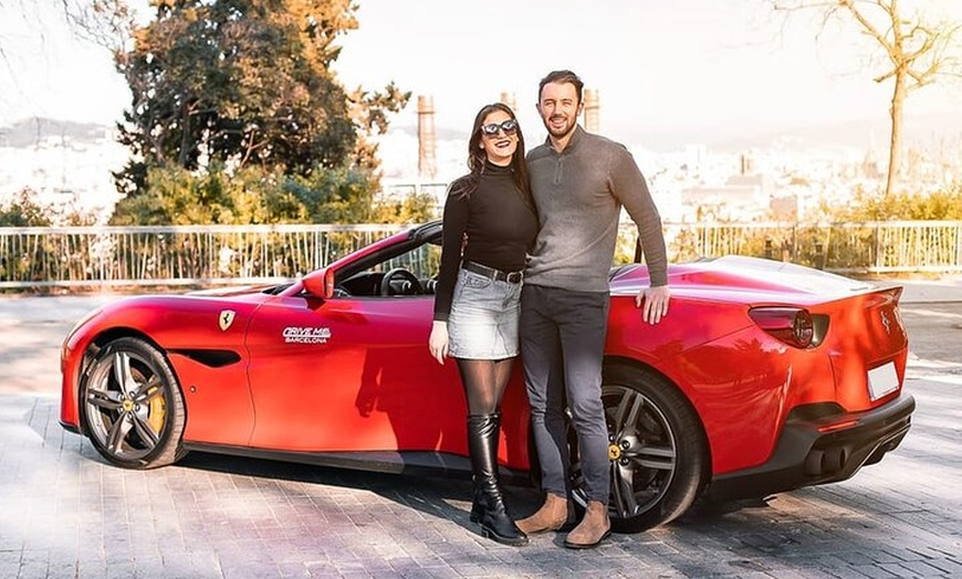 Image 5: Tour 40-min Circuito Urbano F1 Montjuïc en superdeportivo