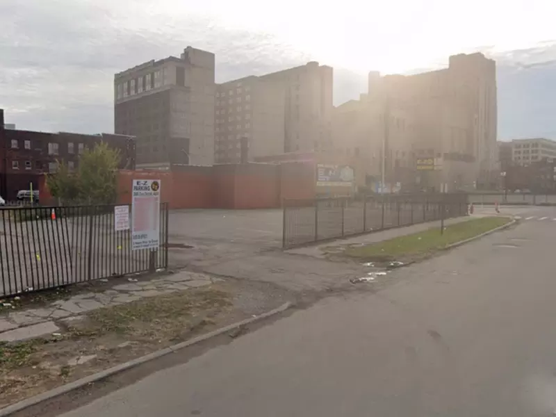 Parking at 2966 Cass Ave. Lot