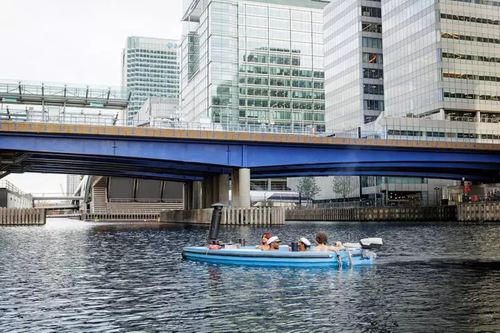 Hot Tub Boat Tour in London - London's most unique tour