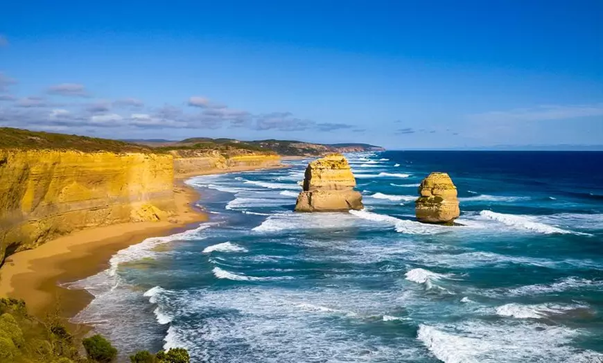 Image 1: Great Ocean Road Private Group Tour in Melbourne