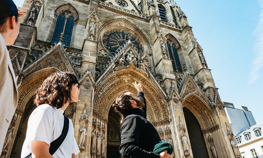 Image 3: Paris: Visite de la Rive Gauche Gastronomie & Vin avec une école cu...