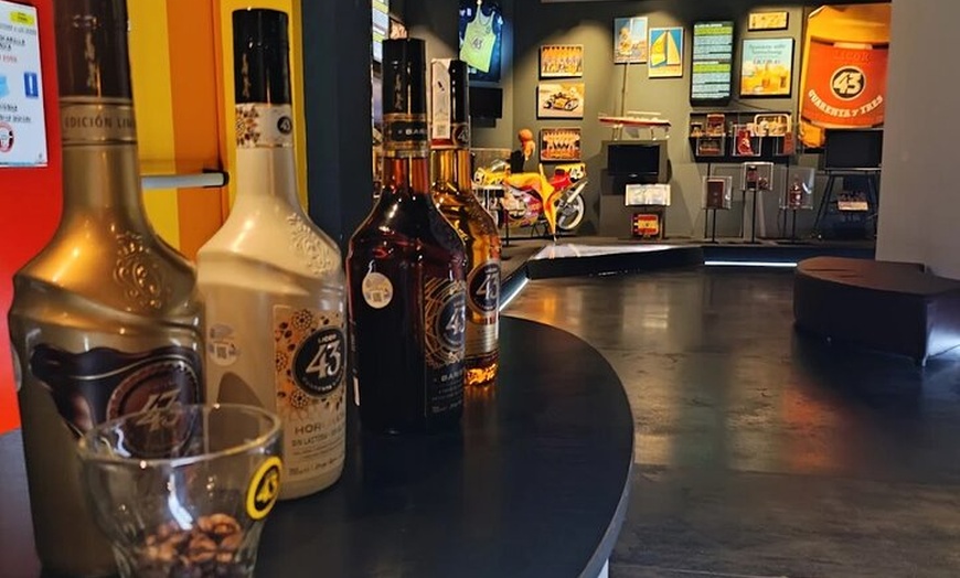 Image 7: Cartagena; Visita Fabrica de licor con cata y traslados en van