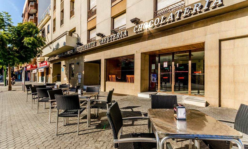 Image 13: ✈ SPANJE | Sevilla - Hotel Virgen de los Reyes 3*, 2 nachten - City...