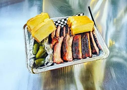 5% Cash Back at Smokey D'Z BBQ & Catering