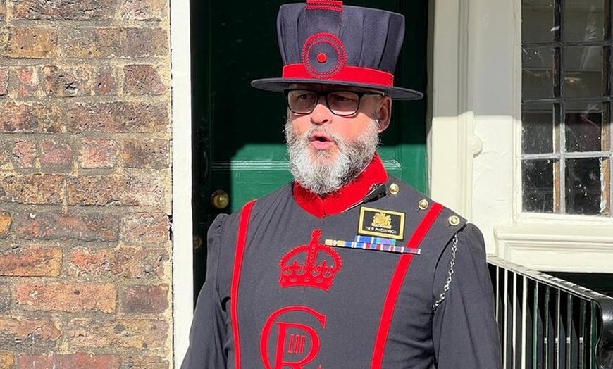 Image 12: VIP Tower of London and Crown Jewels Tour with Private Beefeater Me...