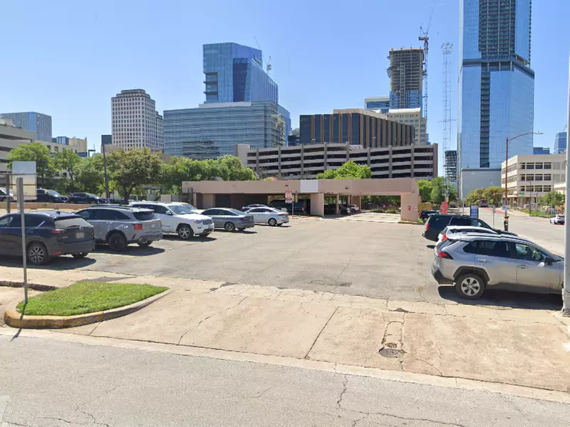 Parking at Rusk Lot