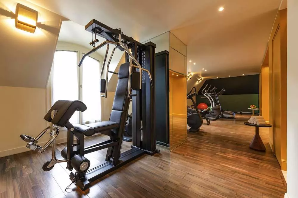 ✈ FRANCE | Versailles - Le Louis Versailles Château Hotel - MGaller...