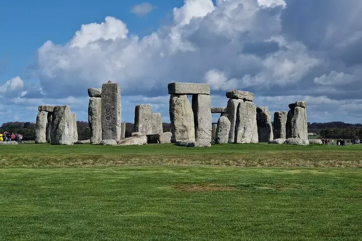 Stonehenge Private Tour from London - Primary Image