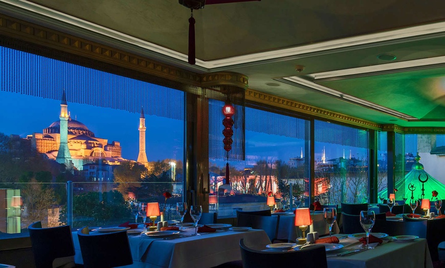 Image 7: ✈ TURKIJE | Istanbul - Yasmak Sultan 4*, 2 nachten - Stadscentrum
