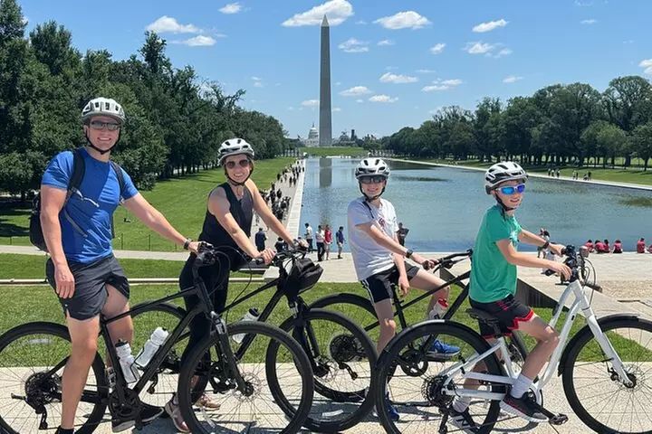 Private Family-Friendly Bike Tour of DC