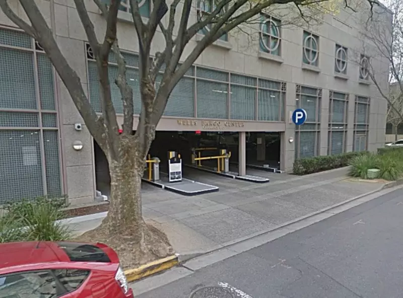 Parking at 400 Capitol Mall
