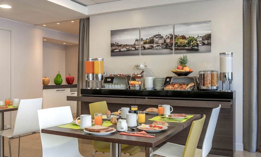 Image 20: ✈ ÎLE-DE-FRANCE | Parigi - Citadines Les Halles Paris 4*, 1 notte -...