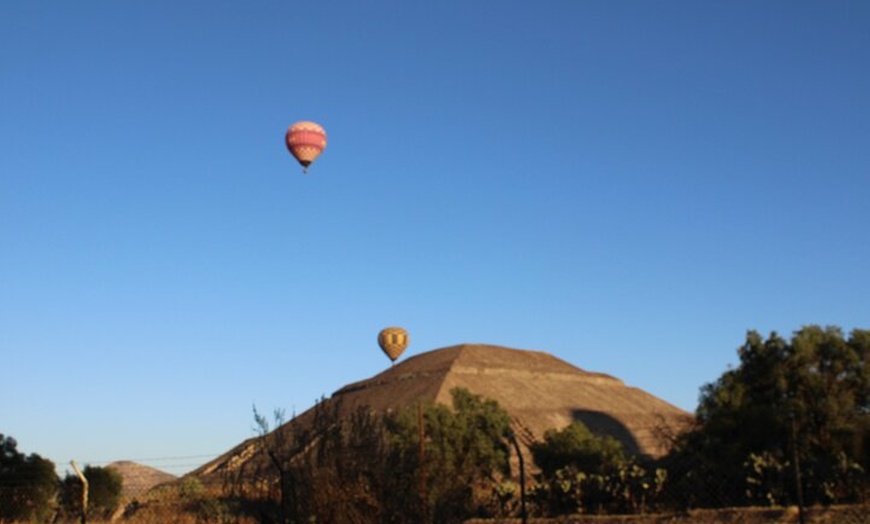 Image 9: Balloon Flight in Pyramids from CDMX with Private Transport