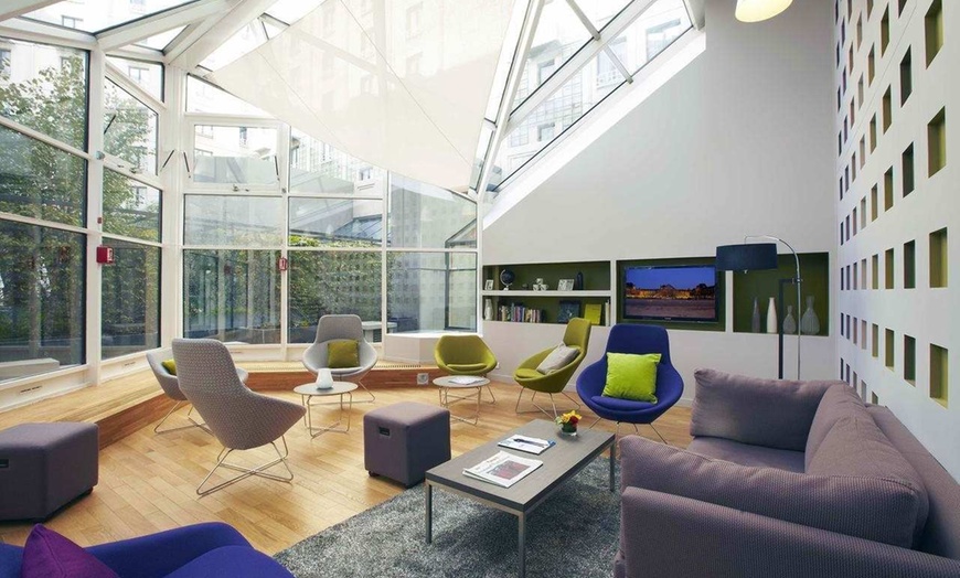 Image 4: ✈ ÎLE-DE-FRANCE | Parigi - Citadines Les Halles Paris 4*, 1 notte -...