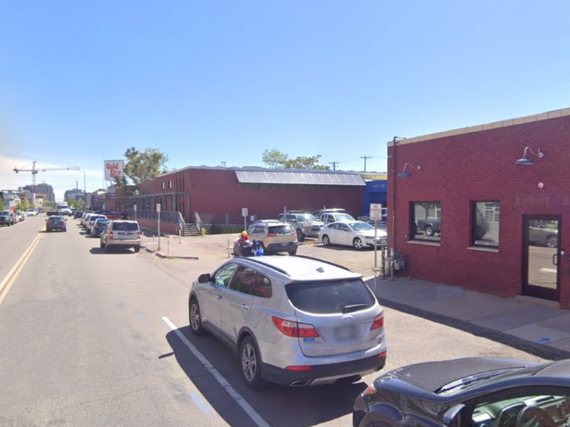 Parking at 2718 Walnut St. Lot