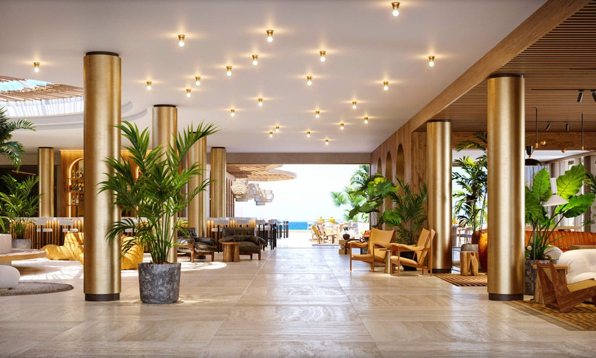 Image 9: ✈ NORD DE LA GRÈCE | Stavros - Isla Brown Chania Resort, Curio Coll...