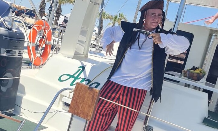 Image 3: Fiesta Pirata de Torrevieja con el catamarán Apaleo