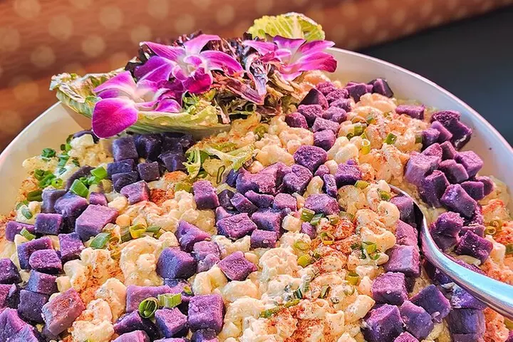 Honolulu: Pacific Star Sunset Dinner Cruise and Show