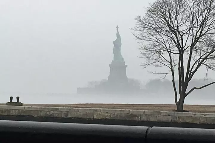 NYC Mafia and Ghost Tour to Ellis Island and Statue of Liberty
