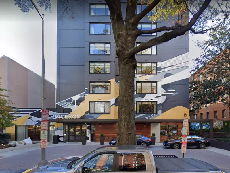 Parking at Hotel Viceroy - Valet Kiosk