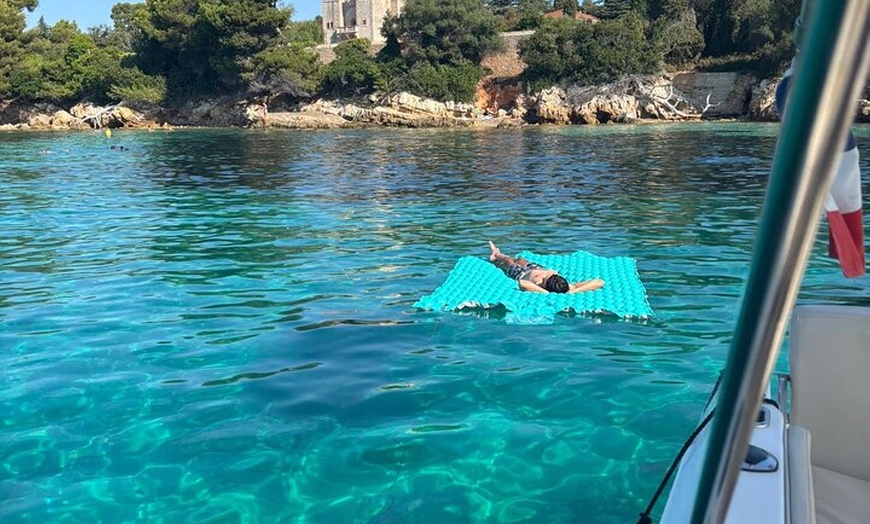 Image 4: Évadez-vous de Cannes un voyage serein aux îles de Lérins